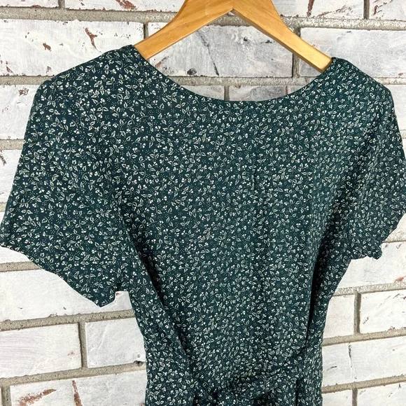 Byer Dress | Emerald Green Ditsy Floral Print Dress - Picture 7 of 7